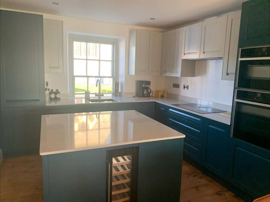 Aberaeron Island House - Panoramic Harbour Views Villa Luaran gambar