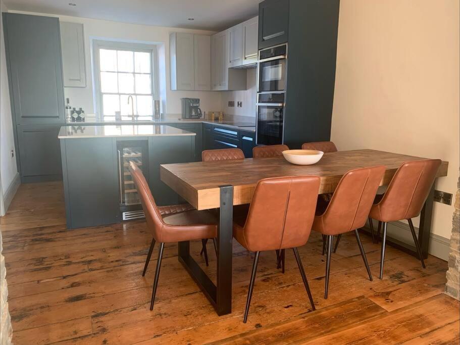 Aberaeron Island House - Panoramic Harbour Views Villa Luaran gambar