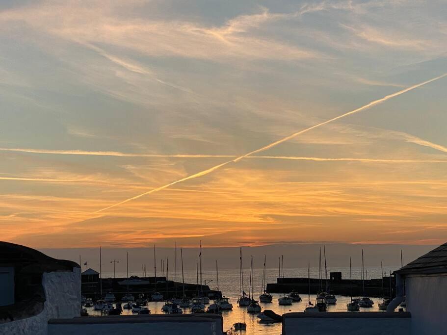 Aberaeron Island House - Panoramic Harbour Views Villa Luaran gambar
